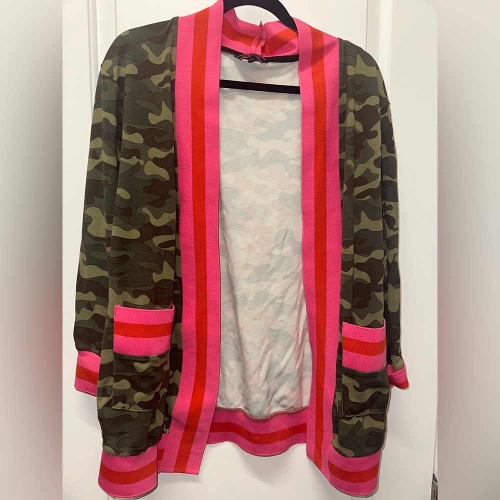NWOT Haute Shore Camouflage Hot pink Cody Cardigan O/S One size
